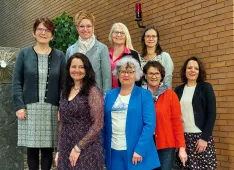 Vorstand Frauengemeinschaft 2023 mit Pr&auml;ses (Foto: zVg)